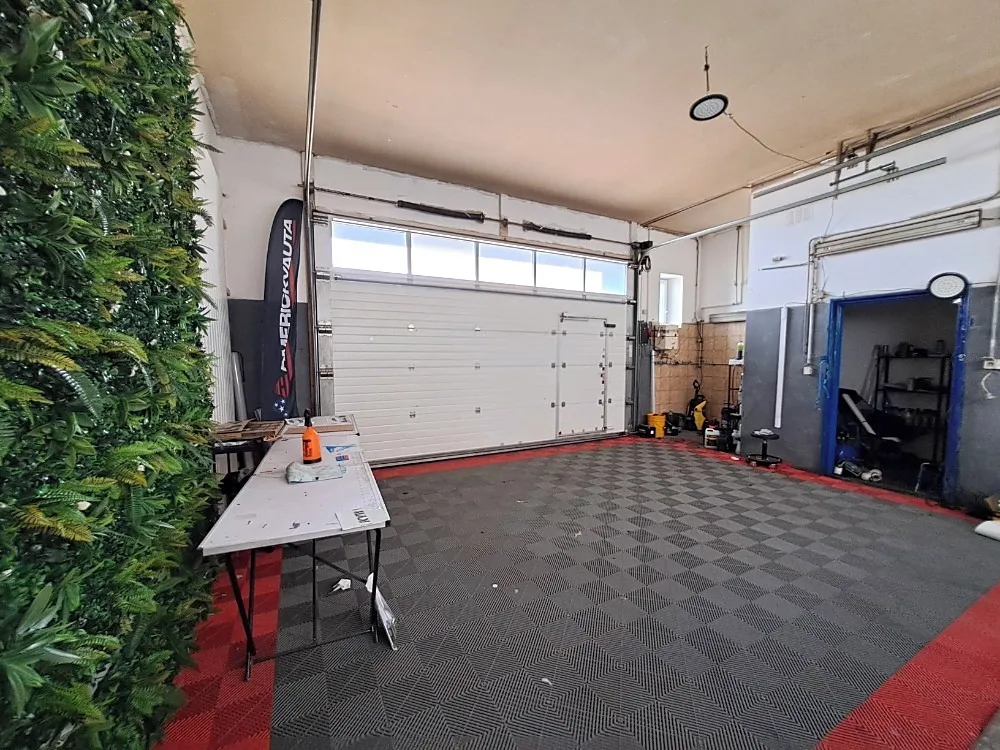 Pronájem garáže 42 m²